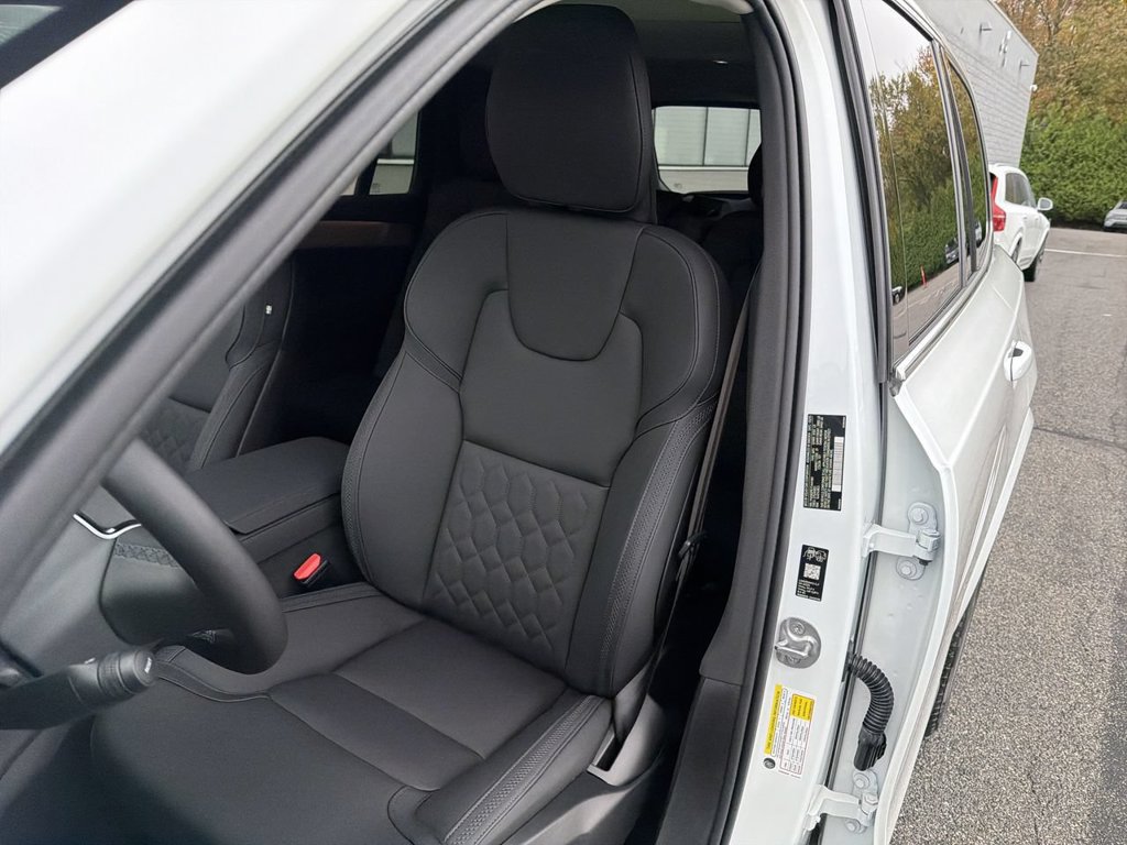 Certified 2026 Volvo XC90 B6 Plus AWD/4WD image 15