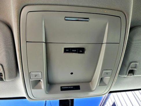 Used 2017 Chevrolet Silverado 1500 W/T RWD image 32