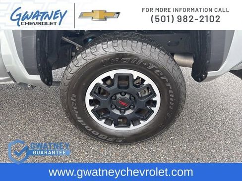 Used 2024 Toyota Tacoma TRD Off-Road image 10