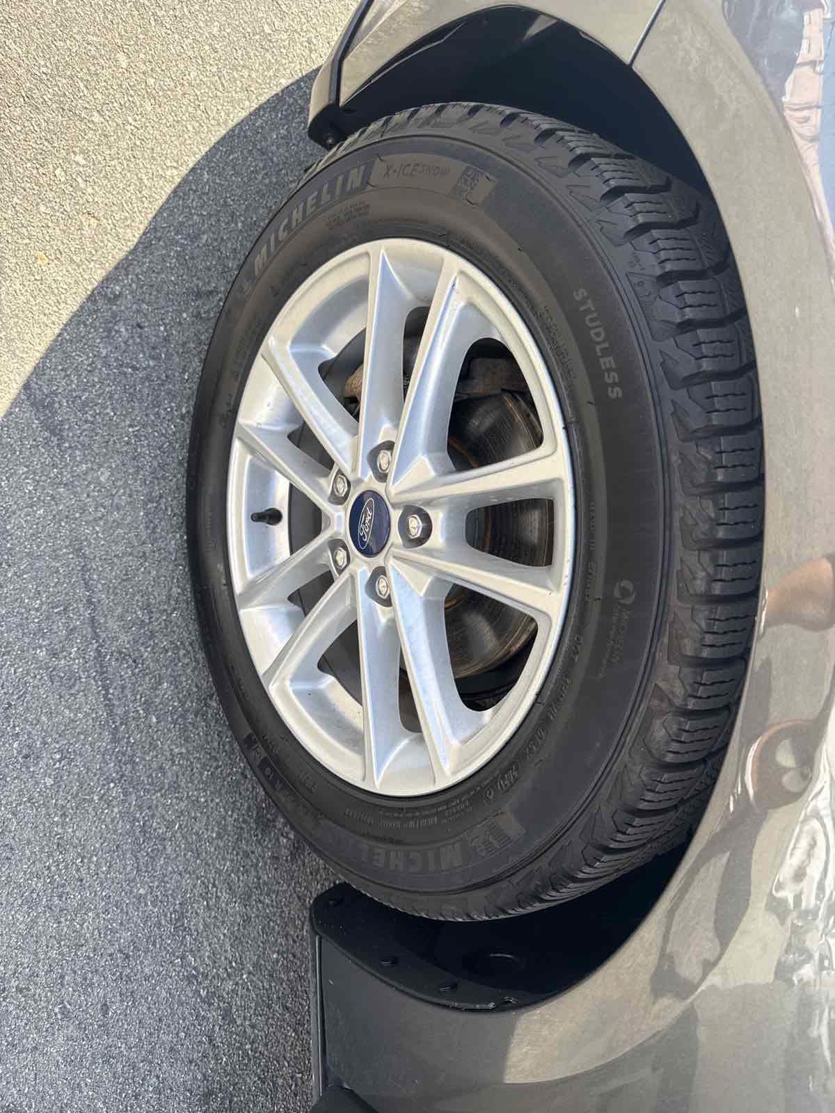 Used 2018 Ford Focus SE FWD image 14