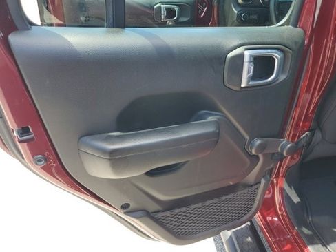 Used 2021 Jeep Wrangler Unlimited Sport AWD/4WD image 18