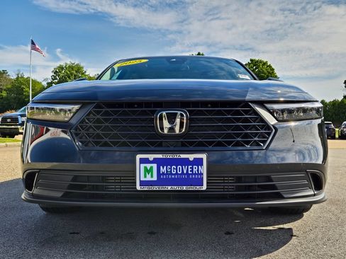 Used 2025 Honda Accord SE image 9
