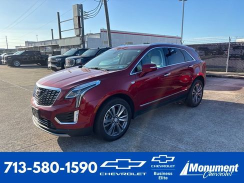 Used 2025 Cadillac XT5 Premium Luxury w/ Technology Package FWD image 1