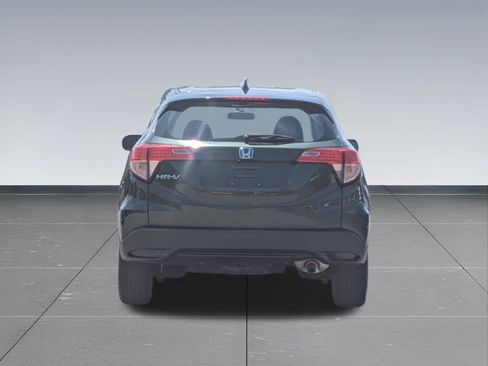 Used 2017 Honda HR-V LX image 4