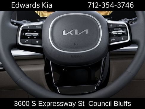 New 2026 Kia Carnival LXS FWD image 24
