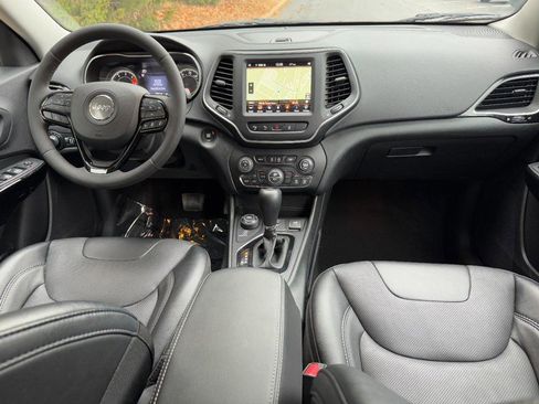 Used 2023 Jeep Cherokee Altitude Lux image 11