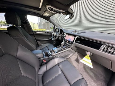 Used 2026 Porsche Macan S AWD/4WD image 41