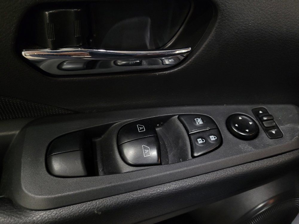Used 2024 Nissan Kicks SV w/ Interior Electronics Package FWD image 27