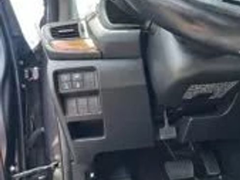 Used 2018 Honda CR-V EX-L image 11