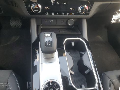 New 2026 Mitsubishi Outlander LE AWD/4WD image 18