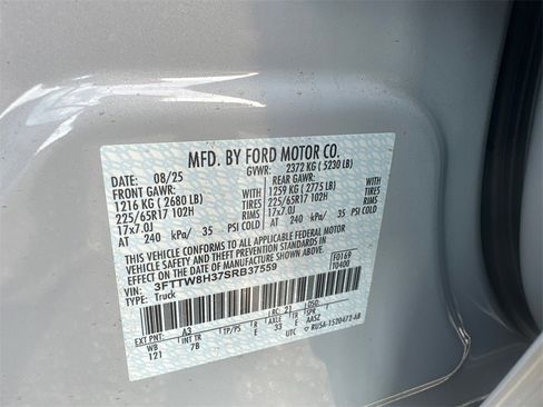 New 2025 Ford Maverick XLT image 19