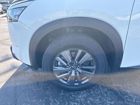 Used 2023 Nissan Pathfinder S image 33