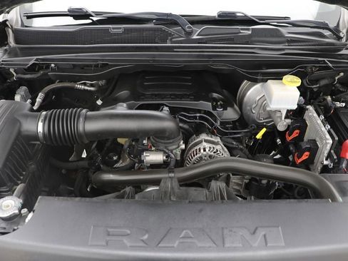 Used 2019 RAM 1500 Laramie AWD/4WD image 30