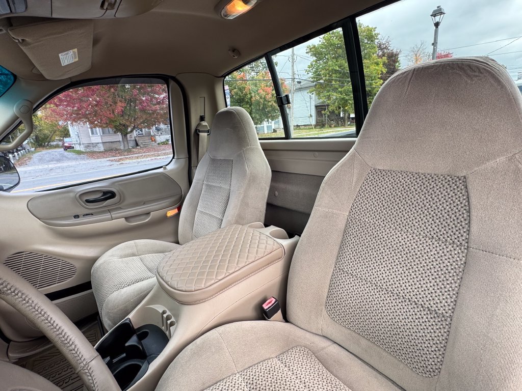 Used 2002 Ford F150 XLT AWD/4WD image 13
