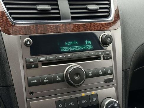 Used 2011 Chevrolet Malibu LTZ image 24