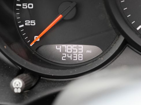 Used 2021 Porsche 718 Boxster image 20