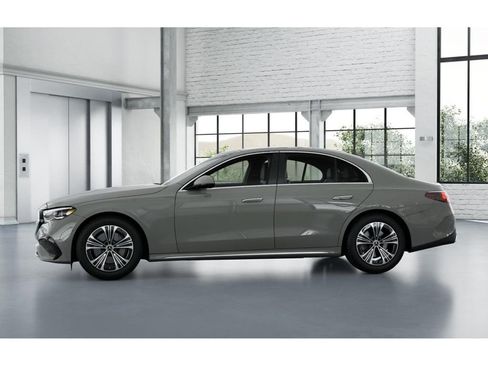 New 2026 Mercedes-Benz E 350 4MATIC Sedan image 35