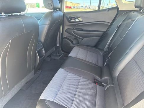Used 2024 Chevrolet Trax LT image 18