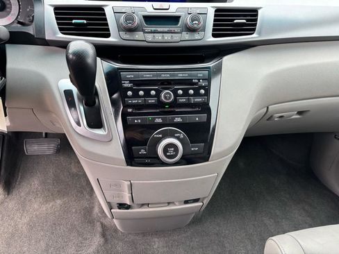Used 2011 Honda Odyssey EX-L image 18