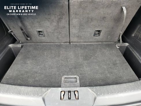 Used 2023 Ford Explorer XLT w/ Equipment Group 202A AWD/4WD image 32