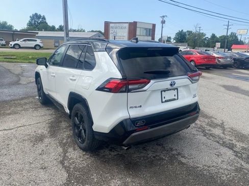 Used 2019 Toyota RAV4 XSE w/ XSE Weather Package AWD/4WD image 4