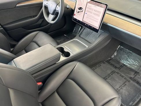 Used 2023 Tesla Model 3 Standard Range RWD image 17