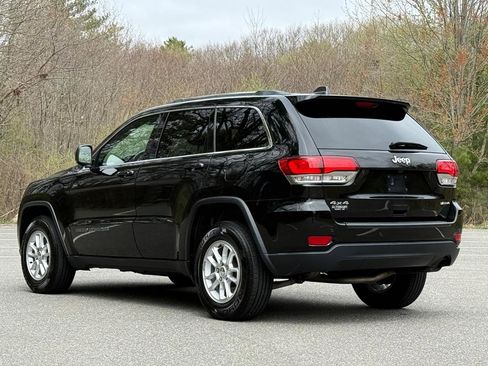 Used 2020 Jeep Grand Cherokee Laredo AWD/4WD image 2