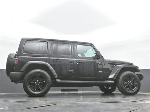Used 2020 Jeep Wrangler Unlimited Sahara image 47