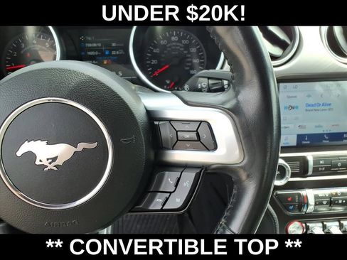 Used 2022 Ford Mustang Premium image 21