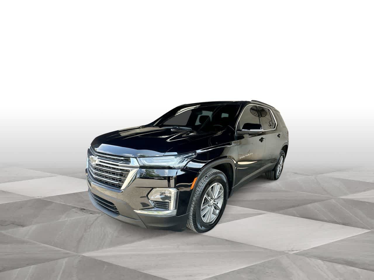 Used 2023 Chevrolet Traverse LT FWD image 4