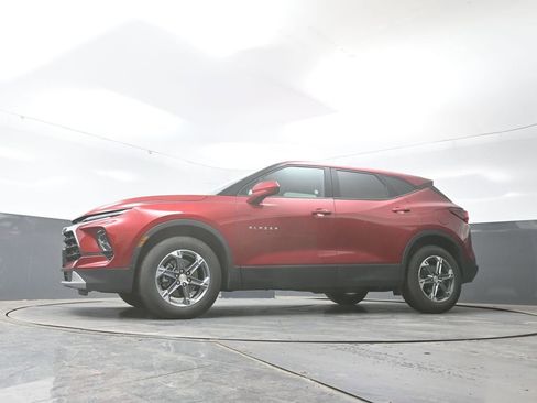 Used 2025 Chevrolet Blazer LT image 29