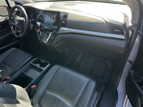 Used 2024 Honda Odyssey Touring image 12