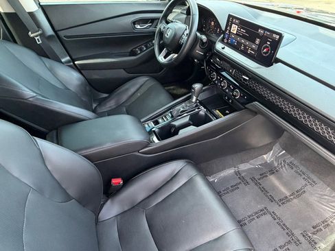 Used 2023 Honda Accord Touring image 14