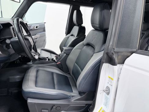Used 2023 Ford Bronco Outer Banks AWD/4WD image 28