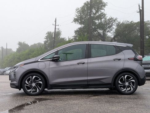 Used 2023 Chevrolet Bolt LT w/ Infotainment Package image 9
