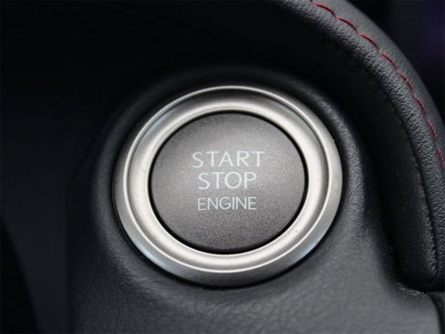 Used 2016 Lexus RC 200t image 23