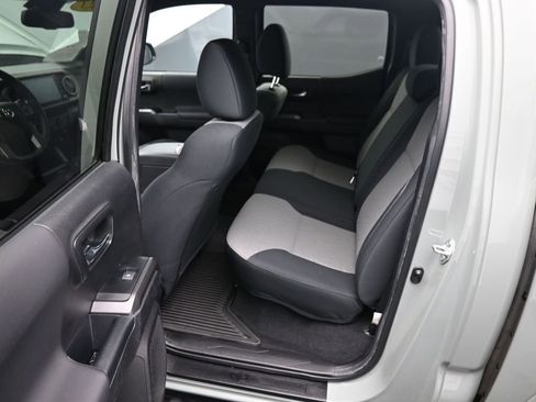 Used 2023 Toyota Tacoma TRD Sport image 22