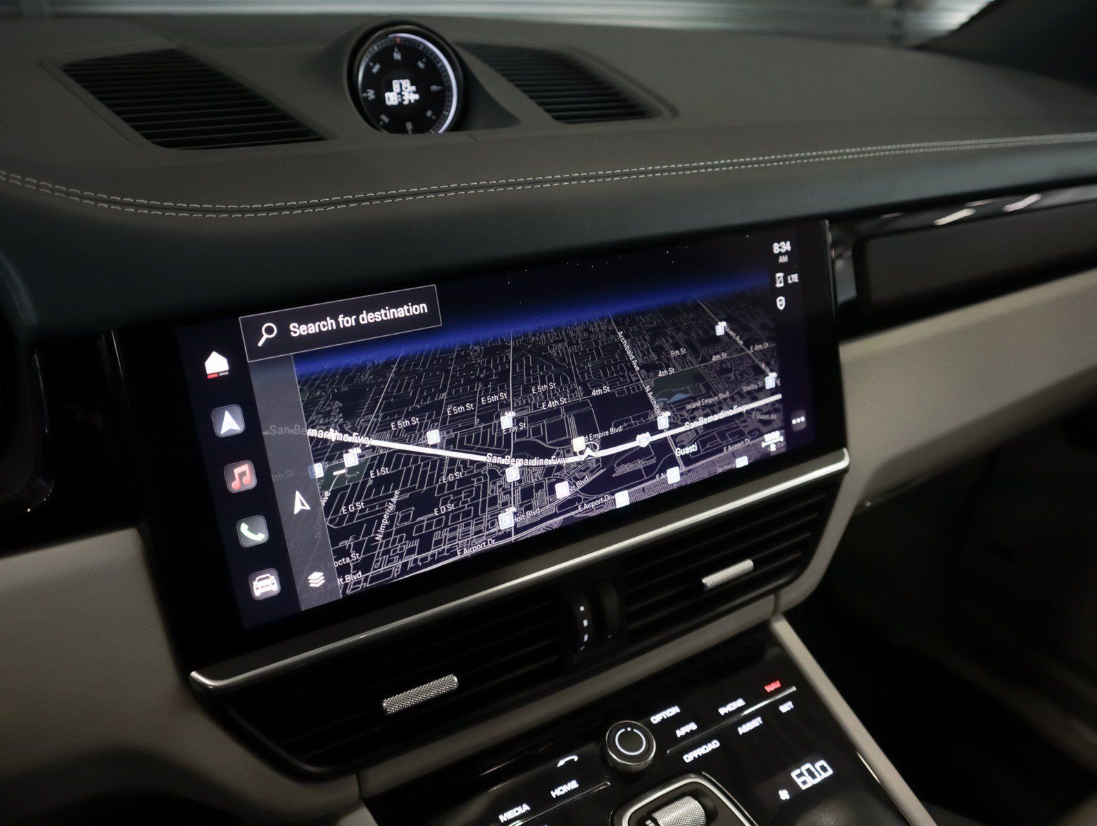 Certified 2023 Porsche Cayenne AWD/4WD image 21