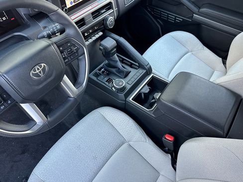 New 2025 Toyota 4Runner SR5 image 8