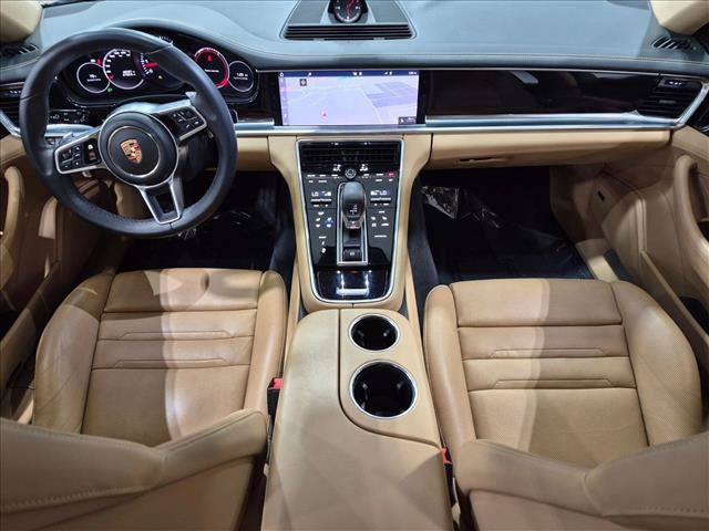 Used 2020 Porsche Panamera RWD image 19
