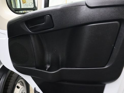 Used 2022 RAM ProMaster 2500 w/ Convenience Group image 11