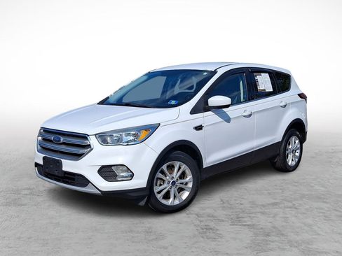 Used 2017 Ford Escape SE AWD/4WD image 1