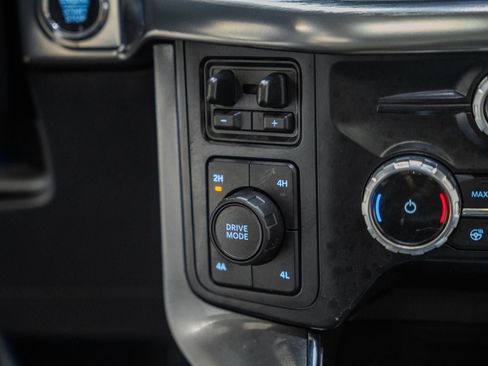 Certified 2023 Ford F150 Lariat w/ Equipment Group 502A High image 33