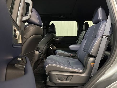 New 2026 INFINITI QX80 4WD image 31