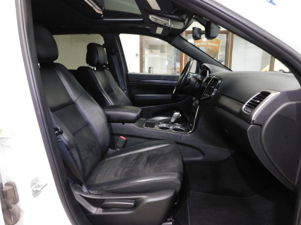Used 2020 Jeep Grand Cherokee Altitude AWD/4WD image 75