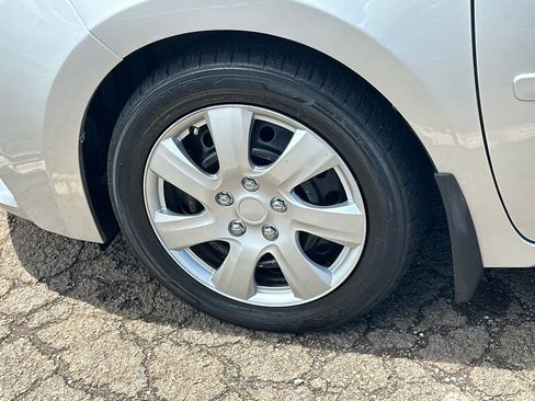 Used 2016 Toyota Corolla LE FWD image 11