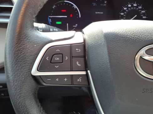 Certified 2021 Toyota Sienna XLE image 22