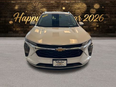 Used 2024 Chevrolet Trax LT image 9