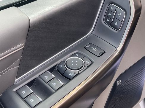 New 2026 Ford F250 Platinum w/ Platinum Plus Package image 15