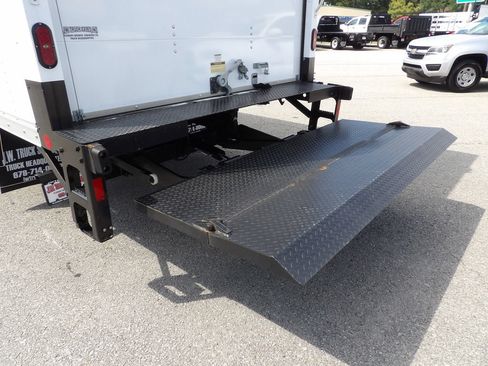 Used 2023 Ford E-450 and Econoline 450 Super Duty w/ Power Windows & Locks Group RWD image 36